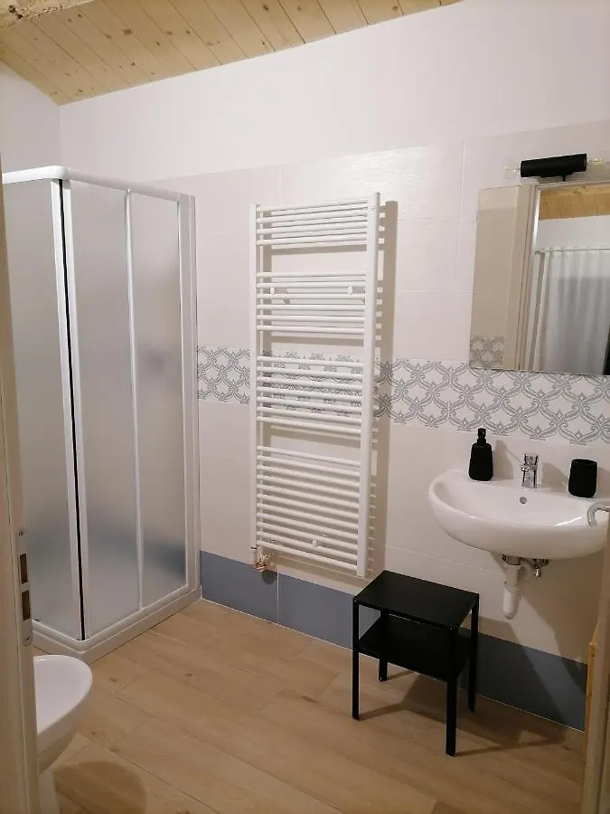 לינה וארוחת בוקר ראבנה B&B La Casa Gialla