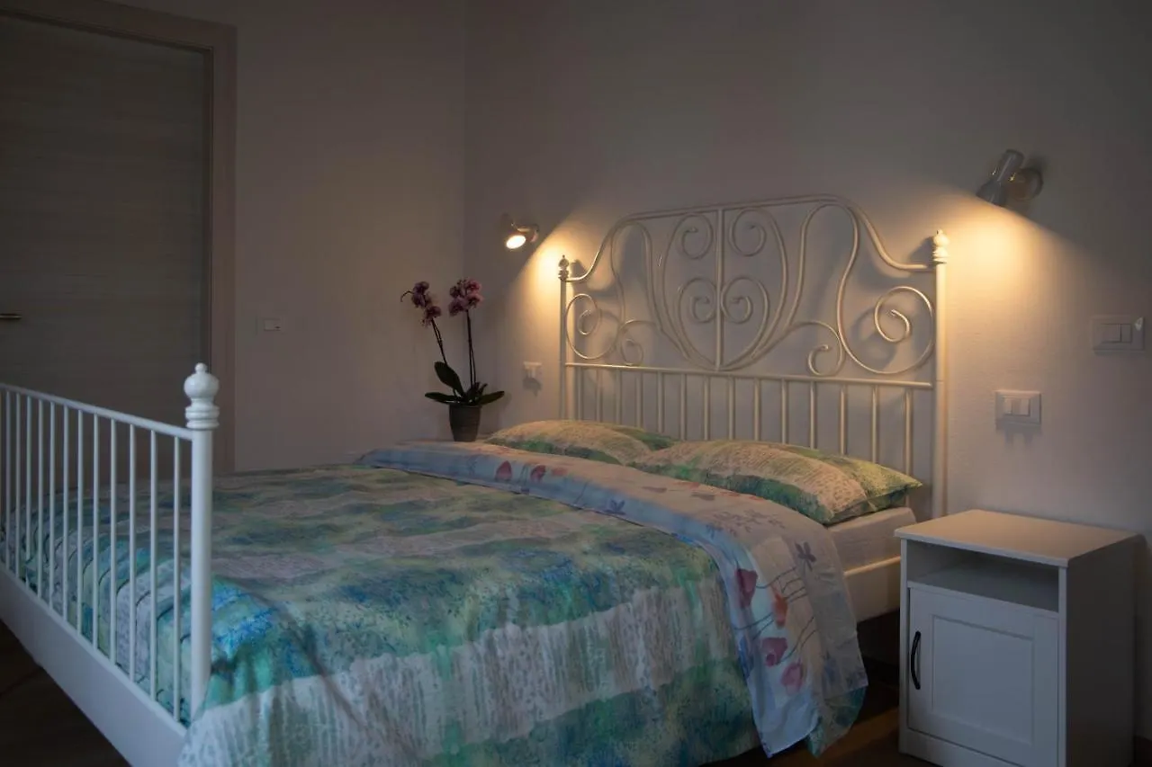 ראבנה B&B La Casa Gialla לינה וארוחת בוקר