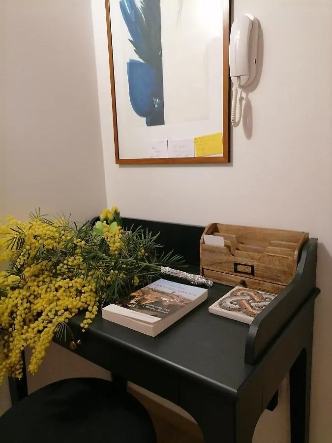 ראבנה B&B La Casa Gialla
