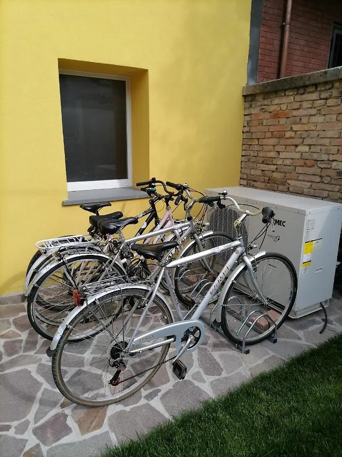 ראבנה B&B La Casa Gialla 0*,