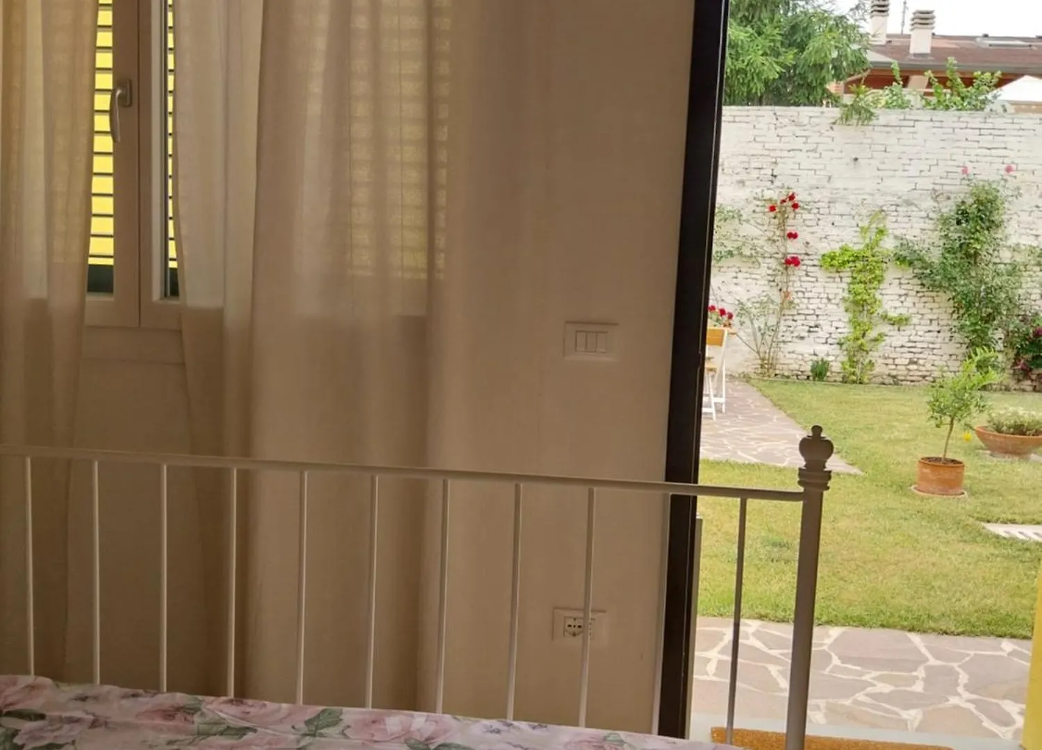 ראבנה B&B La Casa Gialla לינה וארוחת בוקר